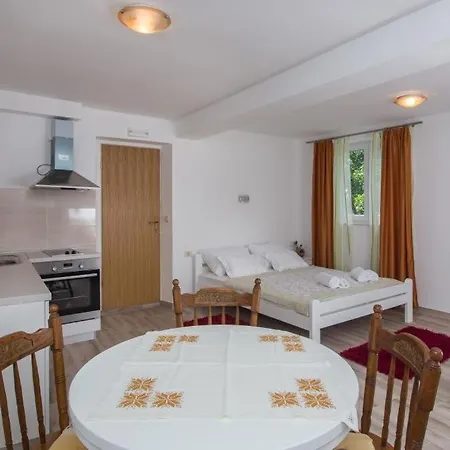 Apartments Anka Apartment