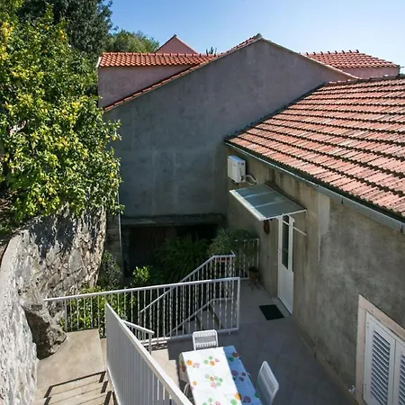 Apartments Anka * Trsteno