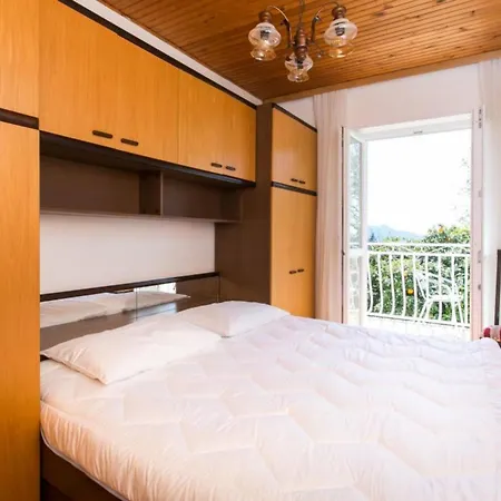 Apartments Anka Apartment *