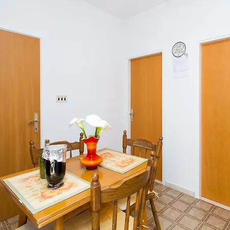 Apartments Anka Apartment