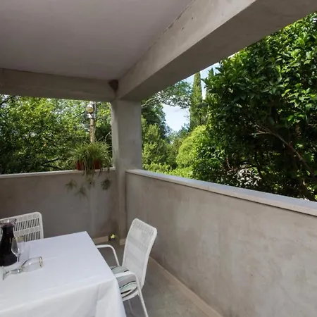 Apartments Anka Trsteno